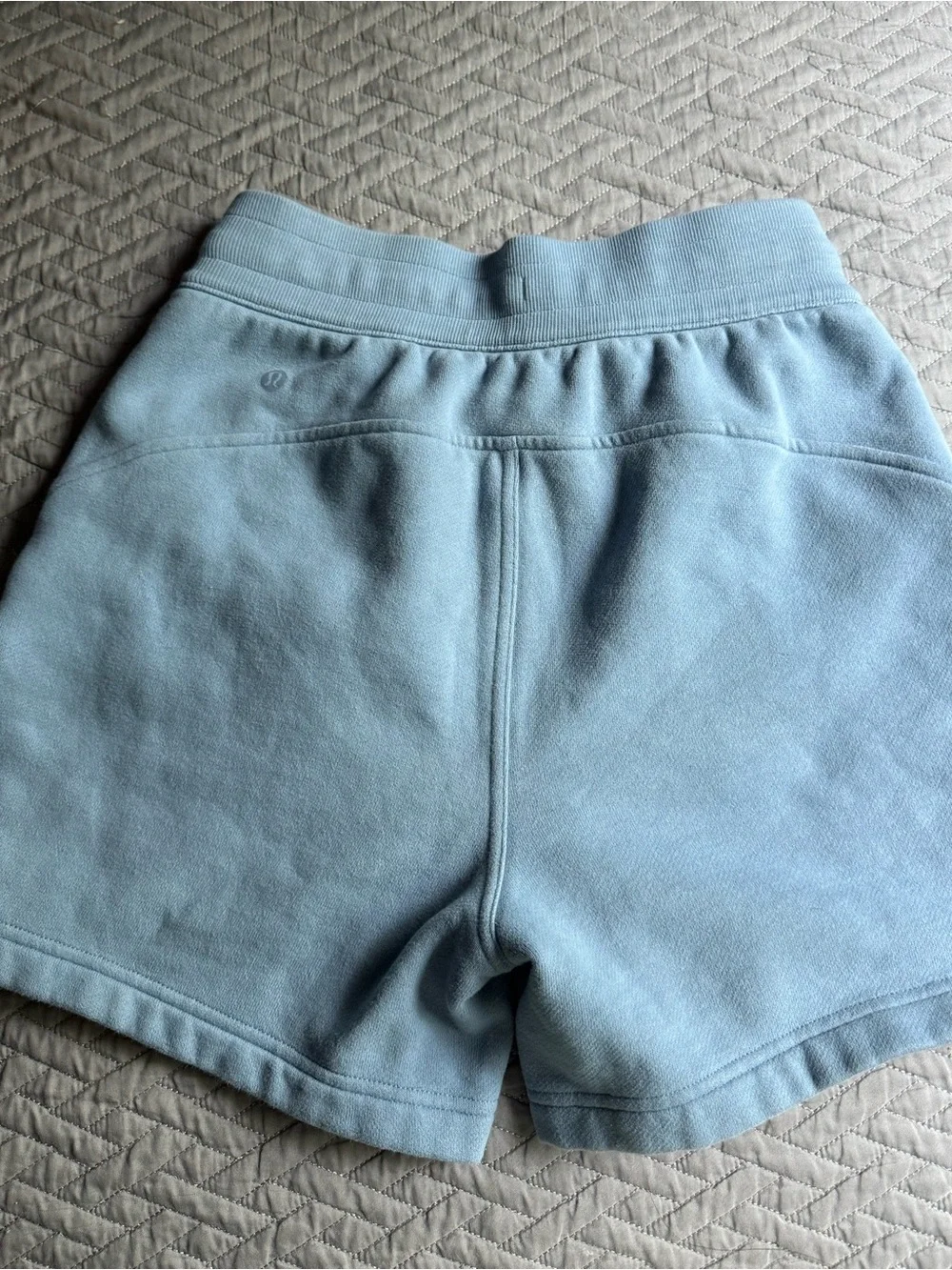 Lululemon Scuba High-Rise Shorts 5”